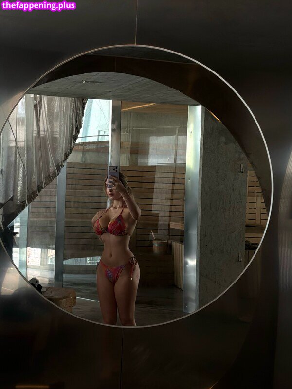 03helenaaa Nude OnlyFans Photo #3
