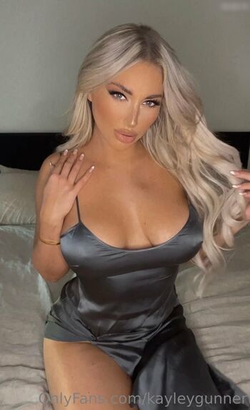 Full leaked Beautiful girls groped/ private onlyfans photo