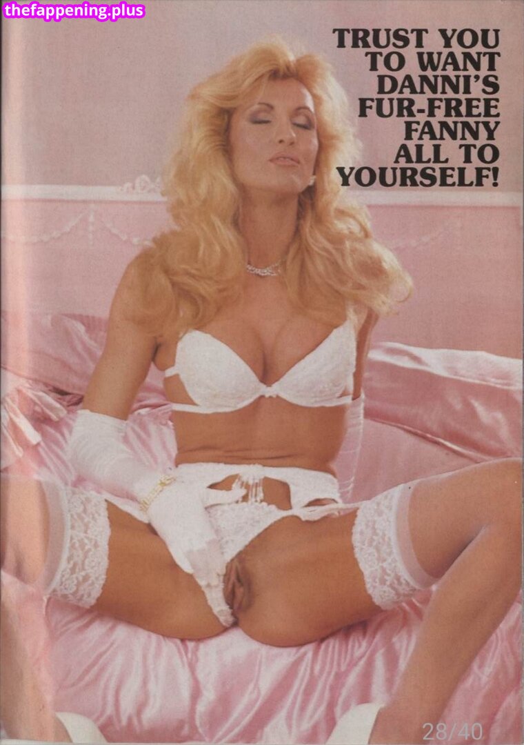 1980'S & Early 90'S Page 3 Girls / GlamourTeaJames / https: / mariawhittaker Photo OnlyFans Nu #1088