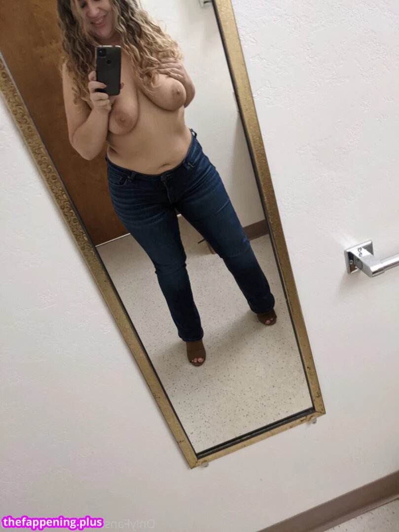 420mistress Çıplak OnlyFans Fotoğrafı #3