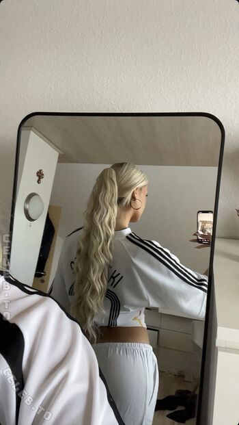 Full leaked Hanaaa private onlyfans photo