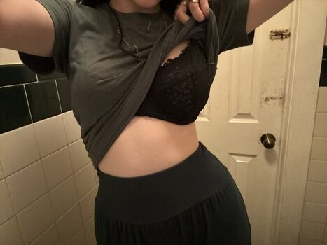 Full leaked Beserventslut private onlyfans photo