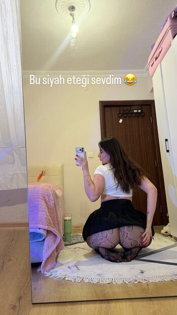 Full leaked Itsmenazli page private onlyfans photo