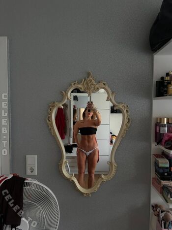 Full leaked Tskimmyxo private onlyfans photo
