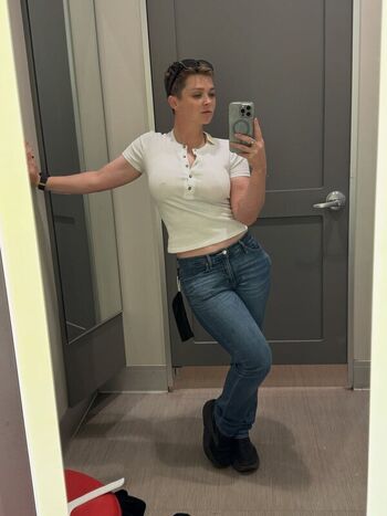 Full leaked A waltzz private onlyfans photo