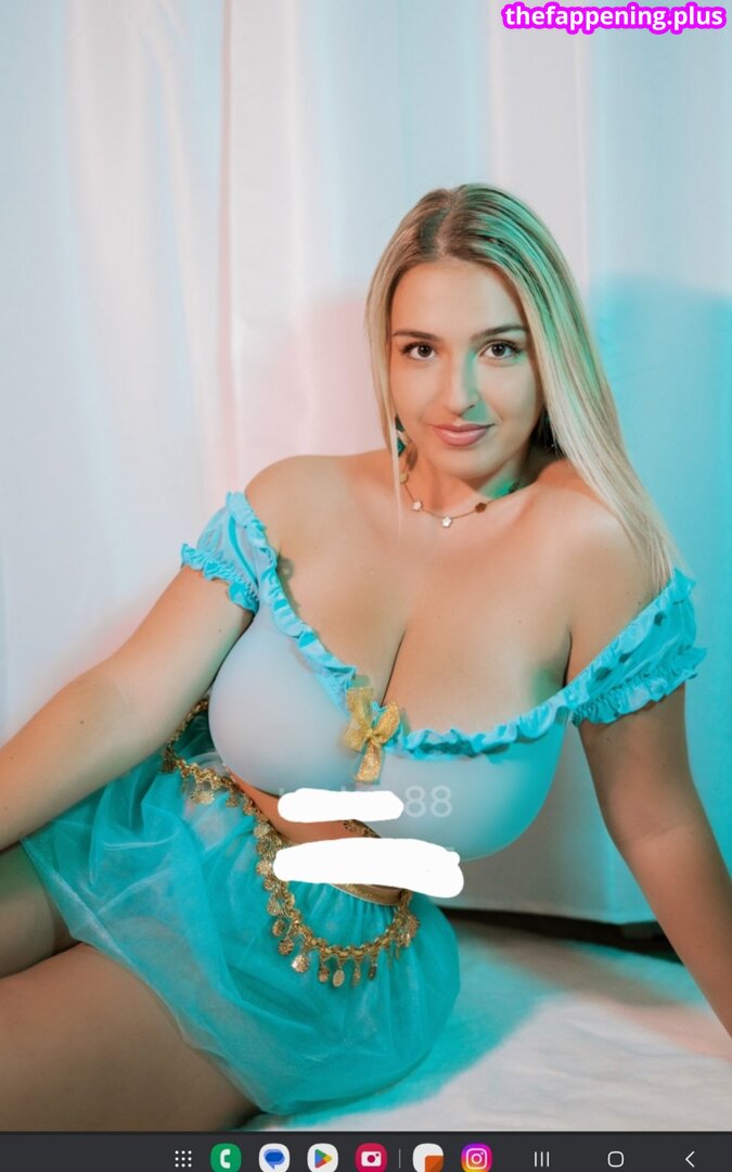 Aaaaria8 / liaaa1 नग्न OnlyFans फोटो #9