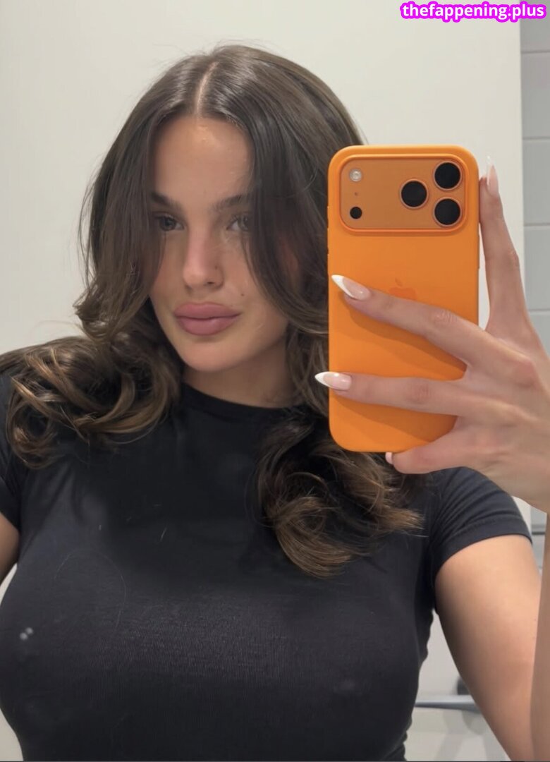 Aalia Schembri / Aaliaschembrii Nahá OnlyFans fotografie #109