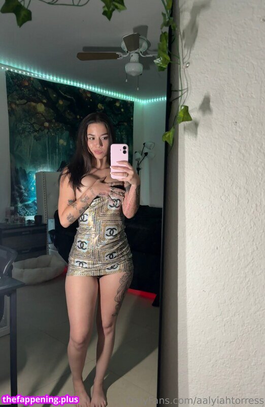 Aalyiahtorress / Itsthesaiint / aalyiahtorres Meztelen OnlyFans Fotó #35