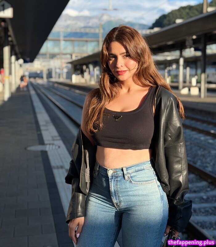Aamna Sharif / aamnasharifofficial Meztelen OnlyFans Fotó #22