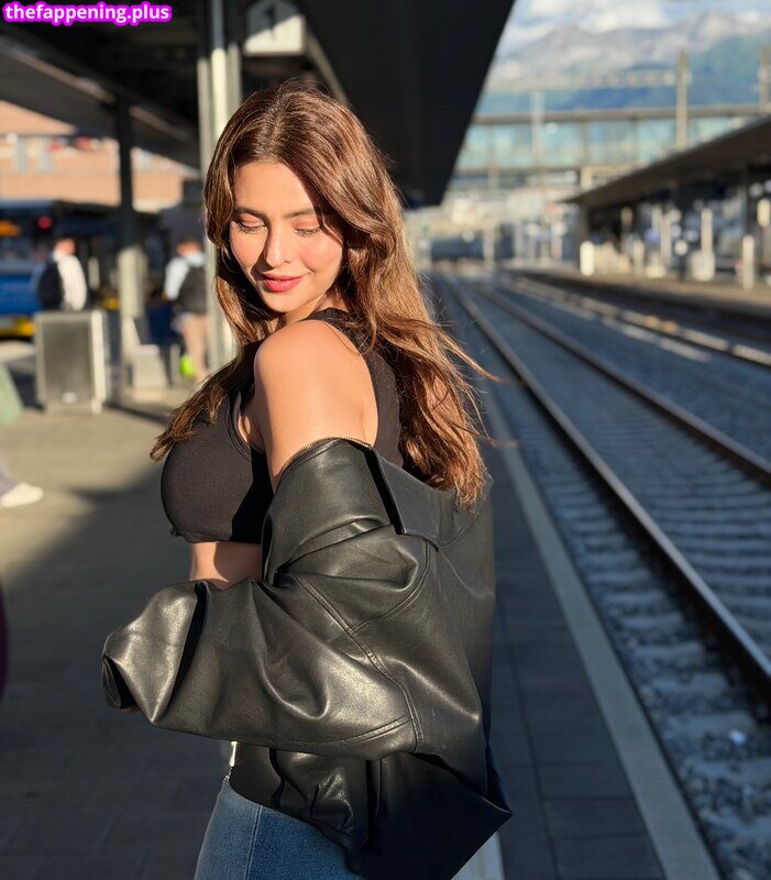 Aamna Sharif / aamnasharifofficial 누드 OnlyFans 사진 #28