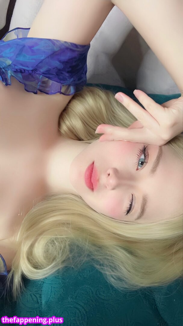 Aanarih... Loira Surreal / aanarih / https: Φωτογραφία Γυμνών OnlyFans #4