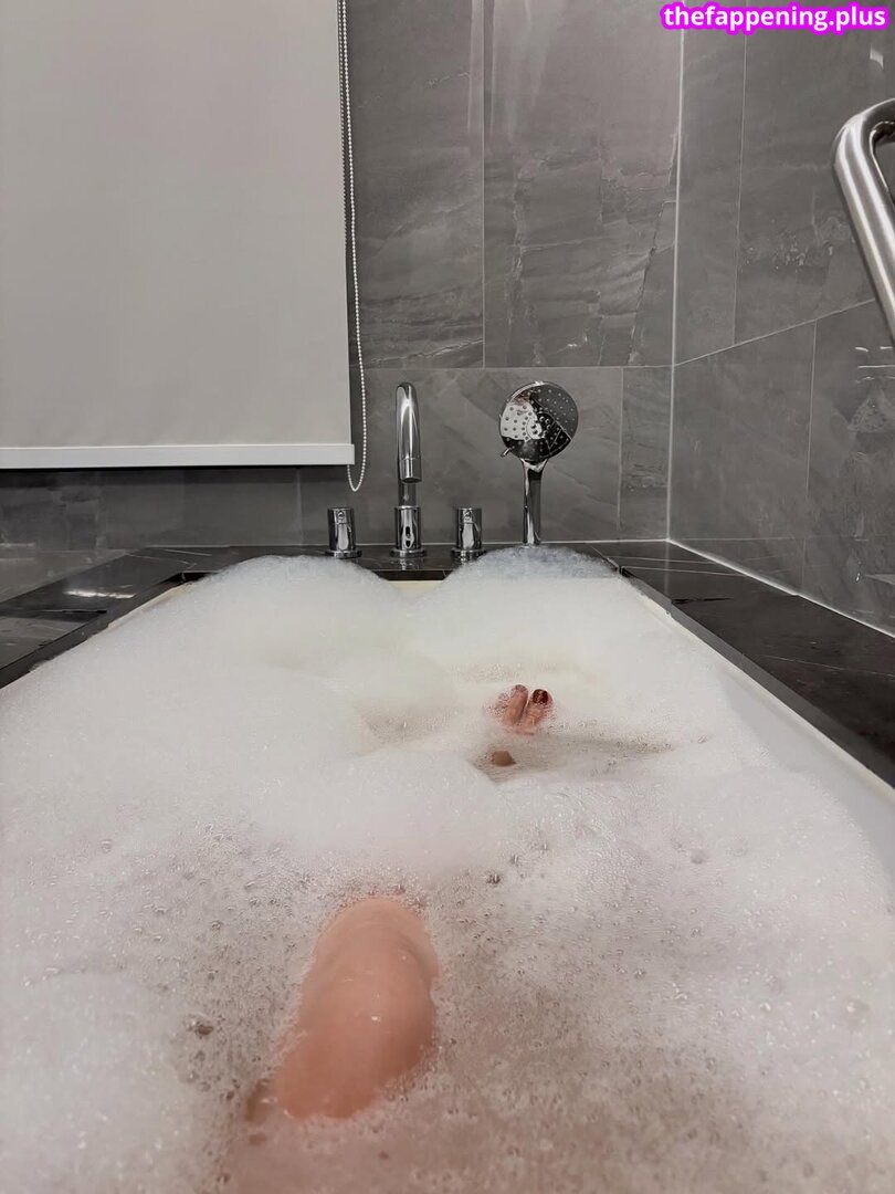 Saipetch B. / aaomhelloo Meztelen OnlyFans Fotó #130