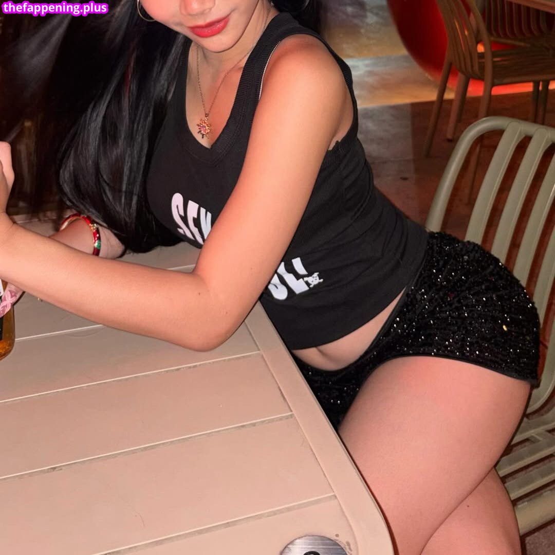 Saipetch B. / aaomhelloo Fotografie OnlyFans Dezbrăcată #191
