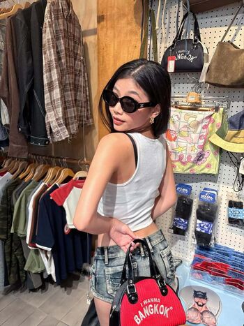 Full leaked Aaomhelloo private onlyfans photo