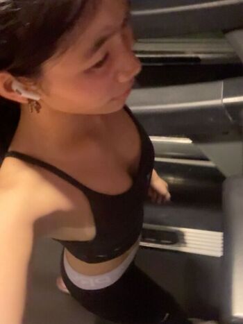 Full leaked Aaomhelloo page private onlyfans photo