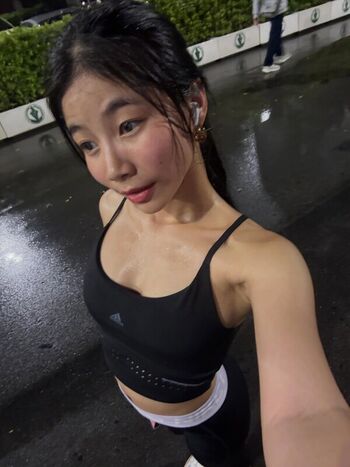 Full leaked Aaomhelloo private onlyfans photo