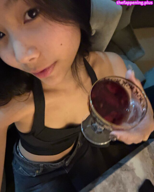 Saipetch B. / aaomhelloo Photo OnlyFans Nu #383