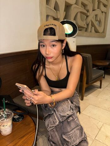 Full leaked Aaomhelloo private onlyfans photo