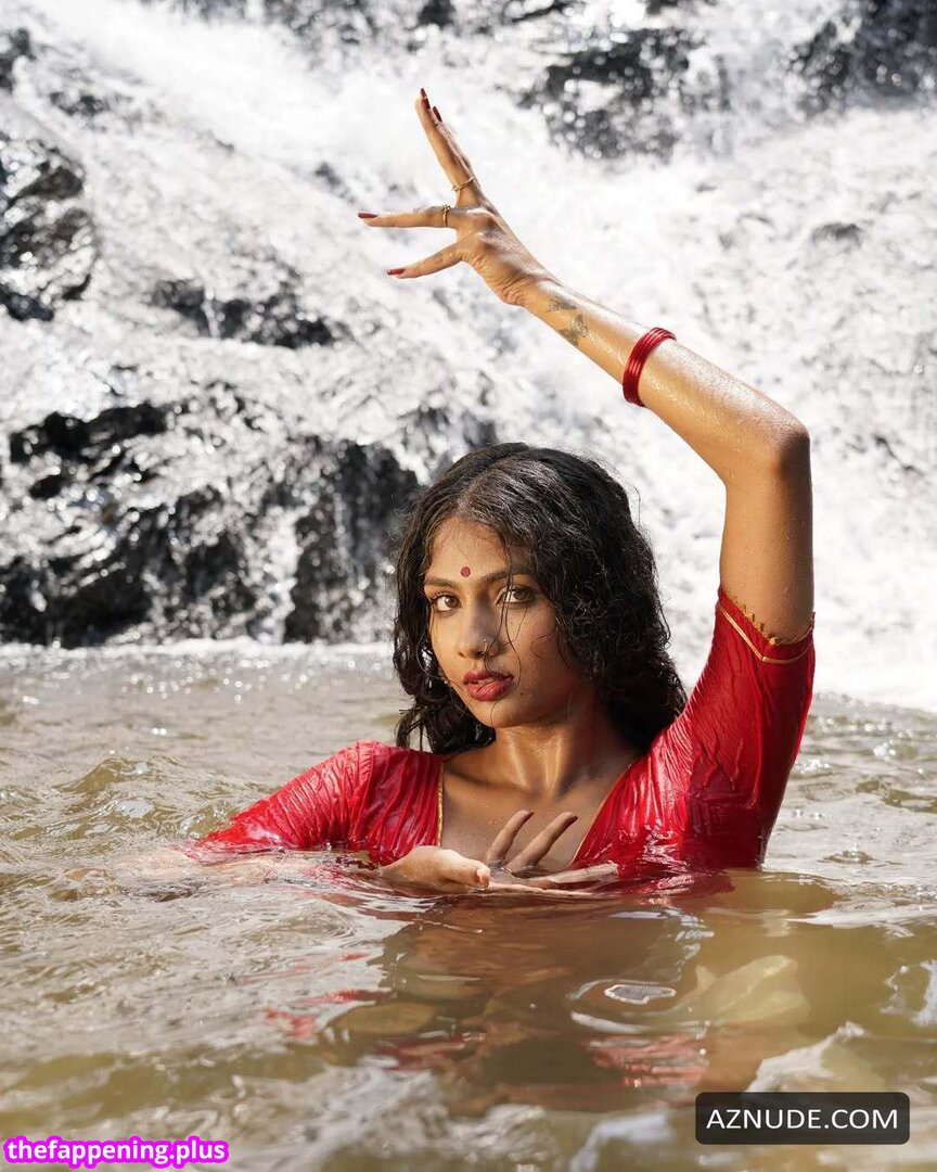 Aaradhya Devi Nahá OnlyFans fotografie #13