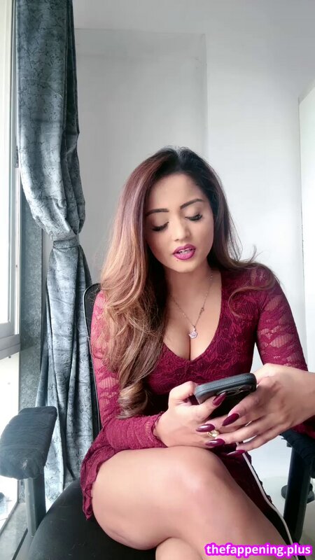 Aaria / https: 누드 OnlyFans 사진 #8
