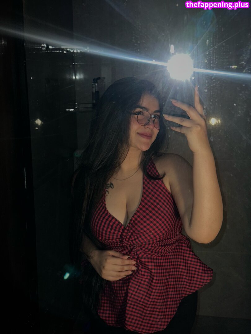 Aarohi Tirpude / aarohitirpude_ Φωτογραφία Γυμνών OnlyFans #1