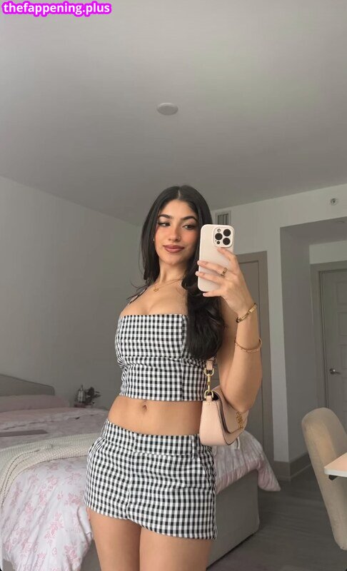 Aashna Kalwani / aashnakalwani Фото оголеного OnlyFans #4