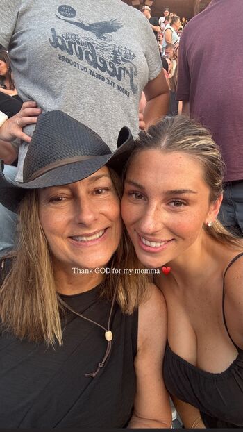 Full leaked Abbey wilson private onlyfans photo
