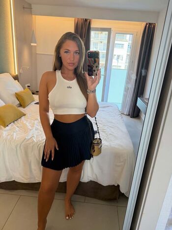 Full leaked Abbie leyland page private onlyfans photo