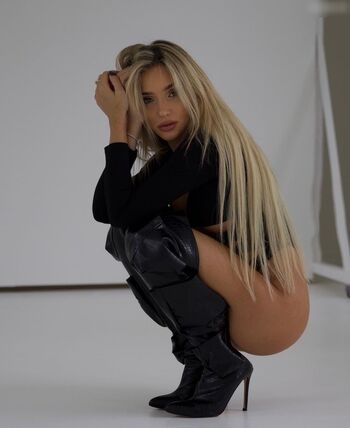Full leaked Abby vogue private onlyfans photo
