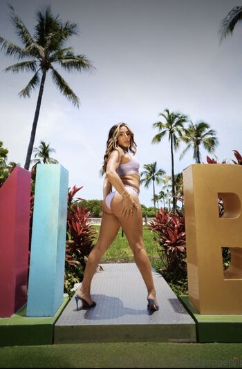 Full leaked Abella danger  page private onlyfans photo