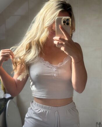 Full leaked Abi coombes farmer  page private onlyfans photo