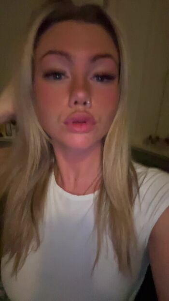 Full leaked Abi greasley private onlyfans photo