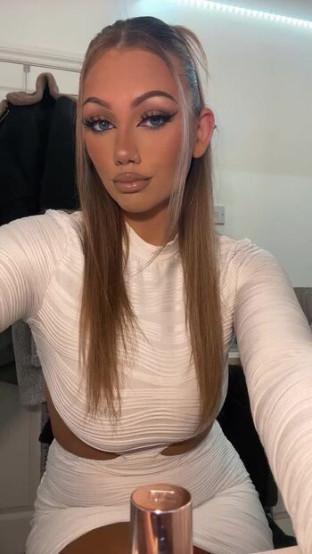 Full leaked Abi greasley private onlyfans photo