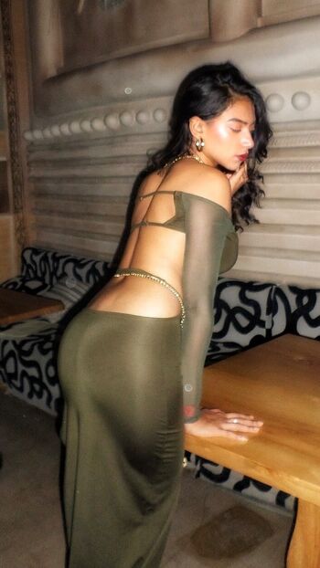 Full leaked Abia azam page private onlyfans photo