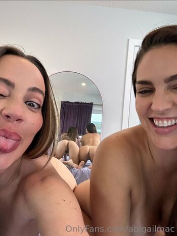 Full leaked Abigail mac page private onlyfans photo