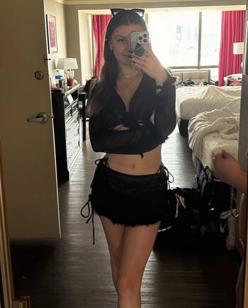 Full leaked Abigail private onlyfans photo