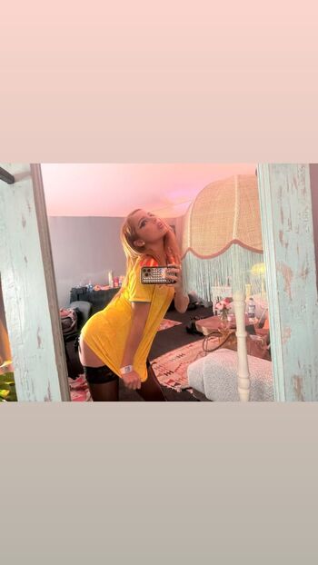 Full leaked Addison rae private onlyfans photo