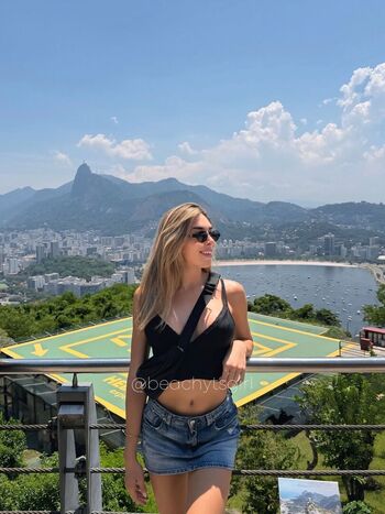 Full leaked Cutekiara/ private onlyfans photo