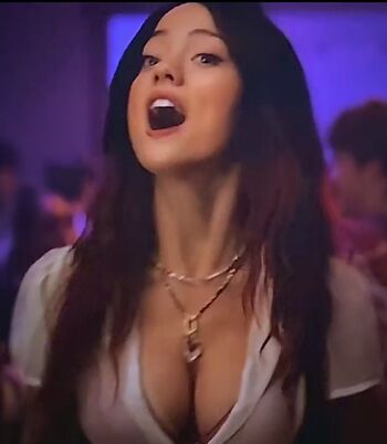 AI Generated Celebrity Nudes