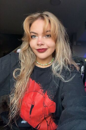 Full leaked Aiiygatorz private onlyfans photo