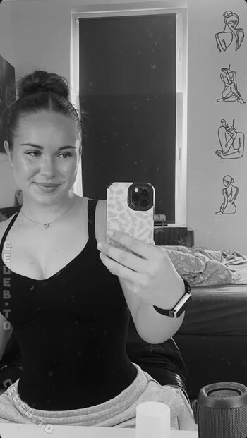 Full leaked Aileen slf private onlyfans photo