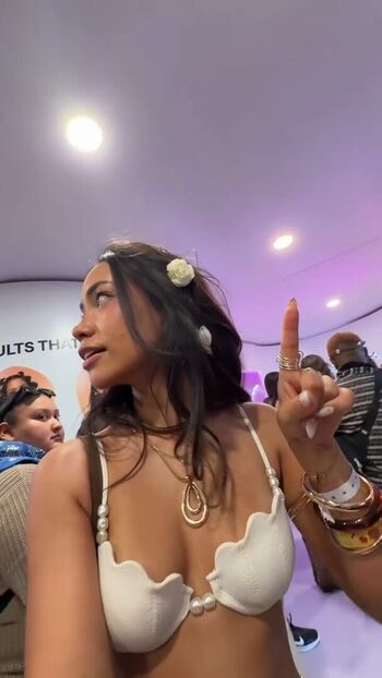 Full leaked Aimeejaihall private onlyfans photo