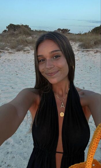 Full leaked Aina simon private onlyfans photo