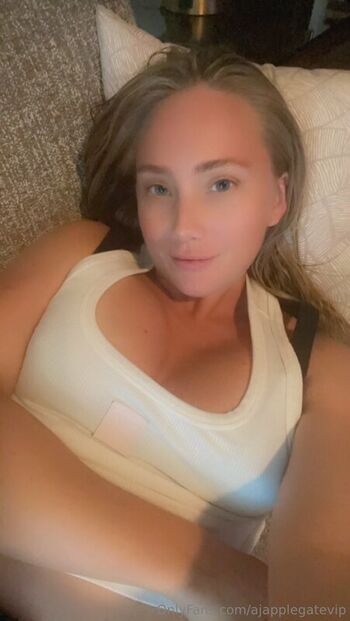 Full leaked Aj applegate page private onlyfans photo
