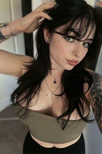 Full leaked Akira saiki private onlyfans photo