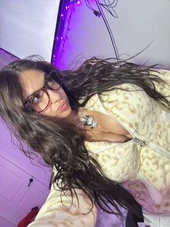 Full leaked Akirya private onlyfans photo