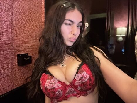 Full leaked Akirya private onlyfans photo
