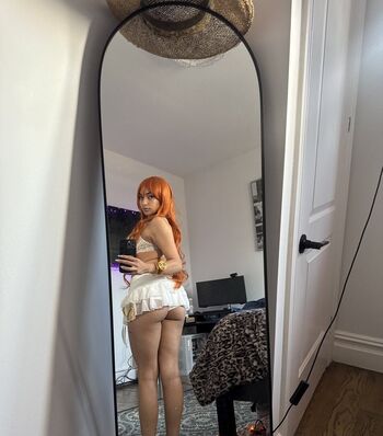 Full leaked Akirya private onlyfans photo