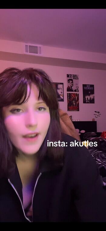 Akutles