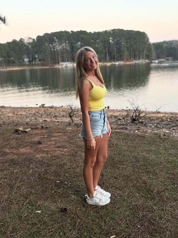 Full leaked Alainza private onlyfans photo
